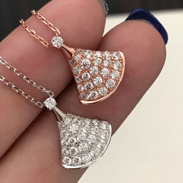 buigari fan shaped skirt series designer necklace for woman diamond gold plated 18k official reproductions fashion luxury classic style exqu, Silver
buigari fan shaped skirt series designer necklace for woman diamond gold plated 18k official reproductions fashion luxury classic style exqu, Silver