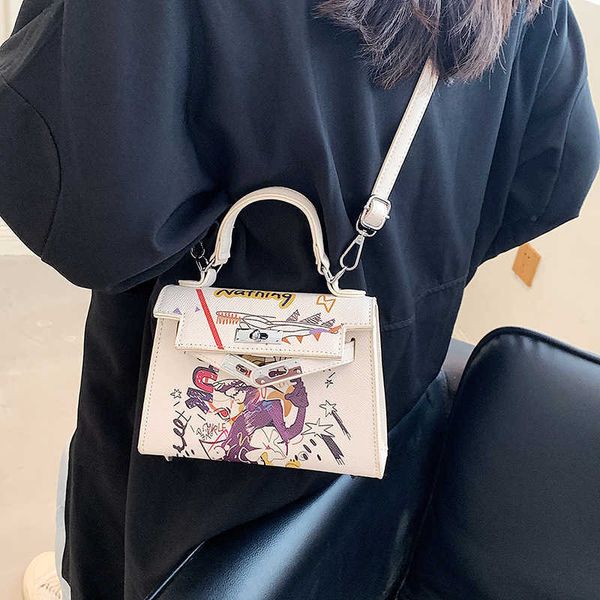 h bag designer original cute small square bag women's new fashion in summer 2023 versatile simple and casual single shoulder girl'
h bag designer original cute small square bag women's new fashion in summer 2023 versatile simple and casual single shoulder girl'