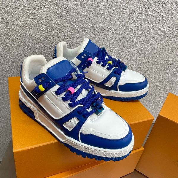 luxury velvet suede designer men's causal shoes fashion ladies leather lace-up platform sneakers white black men's and women'
luxury velvet suede designer men's causal shoes fashion ladies leather lace-up platform sneakers white black men's and women'