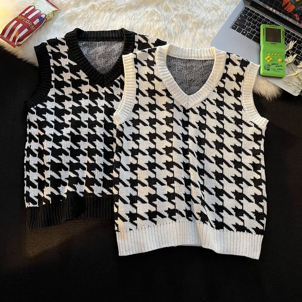 men s vests men houndstooth sweater vintage sleeveless v neck knitwear college students couple loose outwear suester para hombre chic 230308, Black;white
men s vests men houndstooth sweater vintage sleeveless v neck knitwear college students couple loose outwear suester para hombre chic 230308, Black;white
