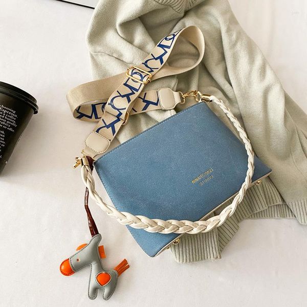 shoulder bags simple atmosphere fashion women's bag messenger daily commuting trend small
shoulder bags simple atmosphere fashion women's bag messenger daily commuting trend small