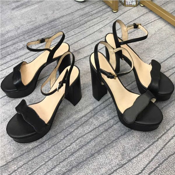 summer womens platform sandals designer high heels real leather luxury fashion sandal wedding party shoe dress shoes with box 35-42 no261, Black
summer womens platform sandals designer high heels real leather luxury fashion sandal wedding party shoe dress shoes with box 35-42 no261, Black
