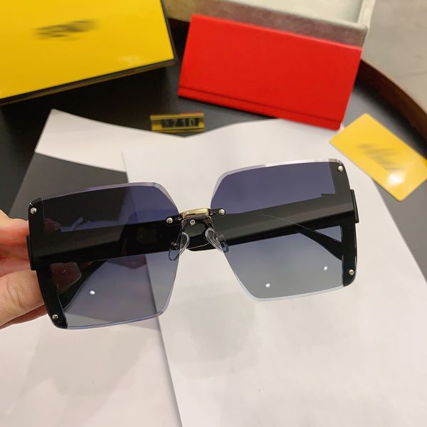 luxury designer brand sunglasses designer sunglass eyeglass women men glasses womens sun glass uv400 lens with box os 3710, White;black
luxury designer brand sunglasses designer sunglass eyeglass women men glasses womens sun glass uv400 lens with box os 3710, White;black
