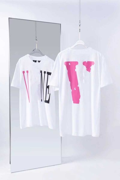 vlones trend limited big v t-shirts smoke valentine's day reflective short sleeve couples t-shirt street fashion brand summer wear fs10, White;black
vlones trend limited big v t-shirts smoke valentine's day reflective short sleeve couples t-shirt street fashion brand summer wear fs10, White;black