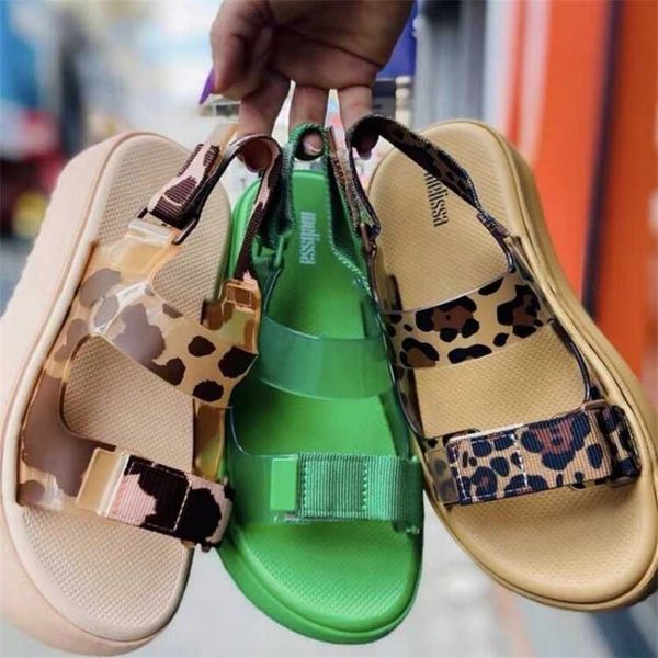 2023 melissa leopard print sandal thick bottoms brave sandals papete platform dad sandal original clear pvc slides planet women jelly flat b, Black
2023 melissa leopard print sandal thick bottoms brave sandals papete platform dad sandal original clear pvc slides planet women jelly flat b, Black