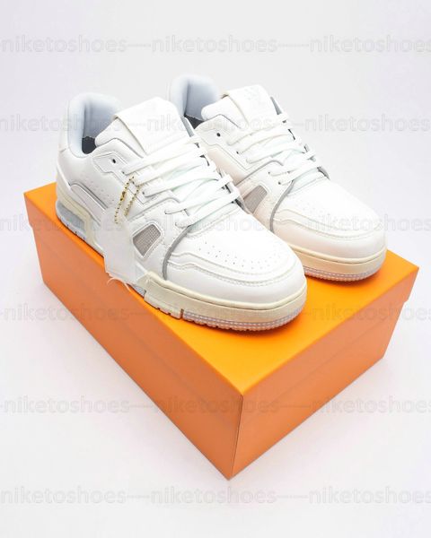 trainers sneakers runner shoes signature brand mens womens low embossed italy stripe luxurys shoes platform shoe
trainers sneakers runner shoes signature brand mens womens low embossed italy stripe luxurys shoes platform shoe