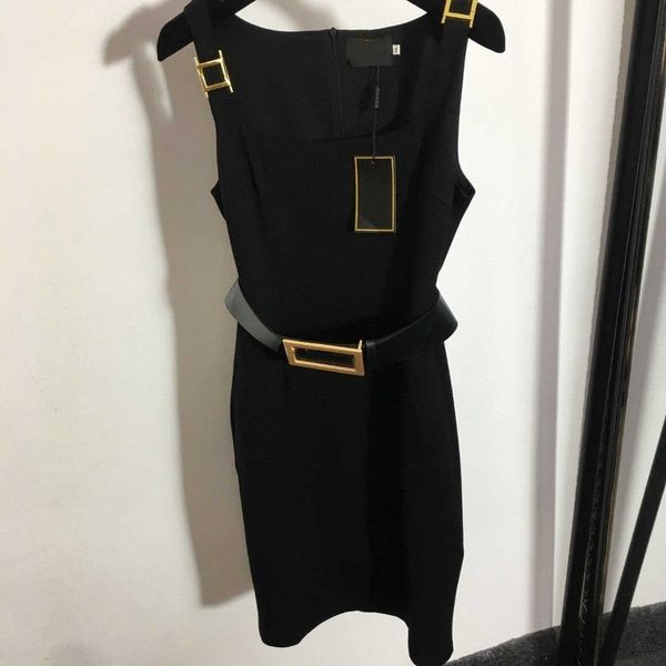 23ss designer brand european american popular sleeveless vest black dress with belt, Black;gray
23ss designer brand european american popular sleeveless vest black dress with belt, Black;gray