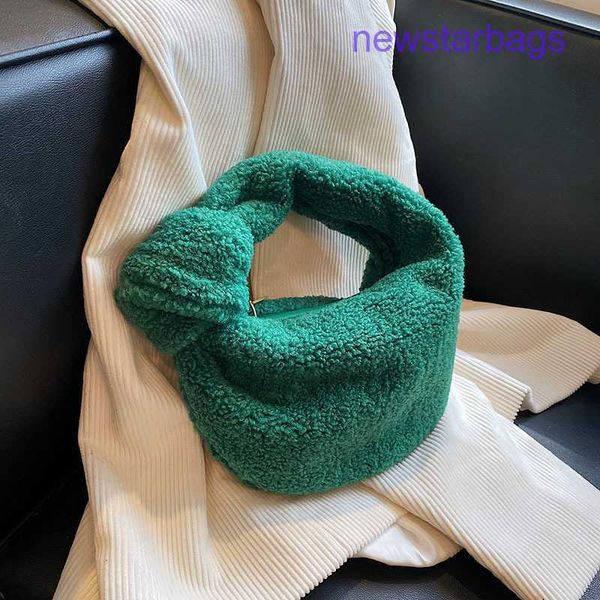original edition bottegs venets point bags online shop autumn and winter plush bag women's 2023 new fashion cowhorn advanced sense port
original edition bottegs venets point bags online shop autumn and winter plush bag women's 2023 new fashion cowhorn advanced sense port
