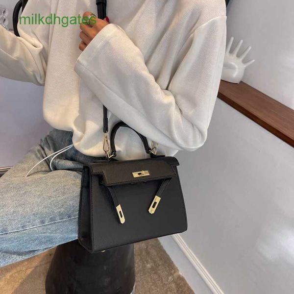 h kelys designer bags handbag women's 2023 new high level foreign style shoulder fashion versatile crossbody
h kelys designer bags handbag women's 2023 new high level foreign style shoulder fashion versatile crossbody