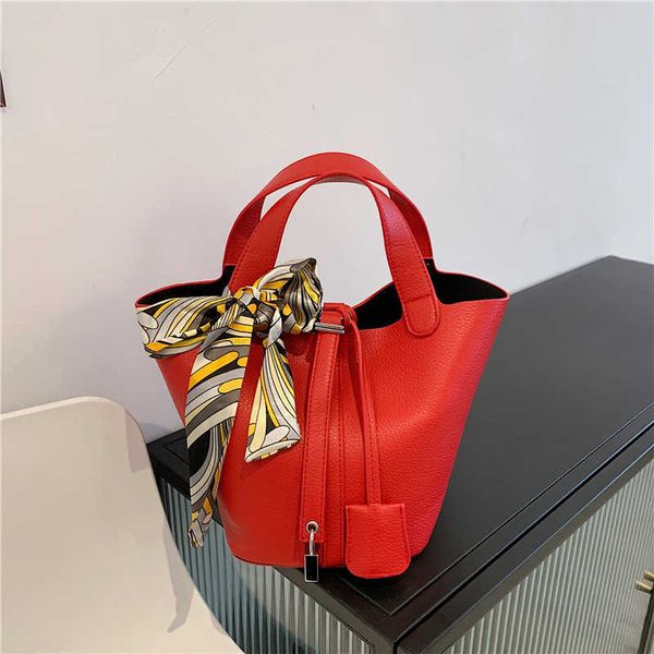 designer original herms 2023 new bag spring and autumn shoulder design handheld women's korean bucket s fashion
designer original herms 2023 new bag spring and autumn shoulder design handheld women's korean bucket s fashion
