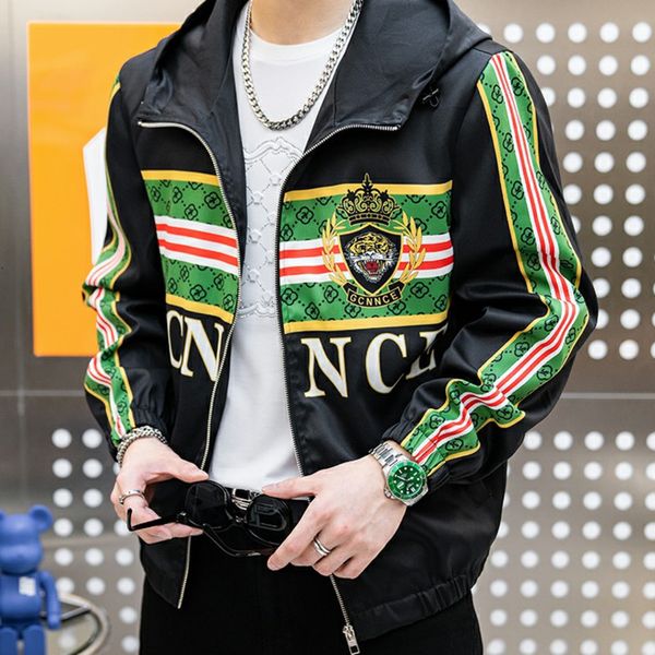 men s jackets 2023 spring bomber men contrast stitching hooded vintage tiger crown graphic print mens casual 230307, Black;brown
men s jackets 2023 spring bomber men contrast stitching hooded vintage tiger crown graphic print mens casual 230307, Black;brown