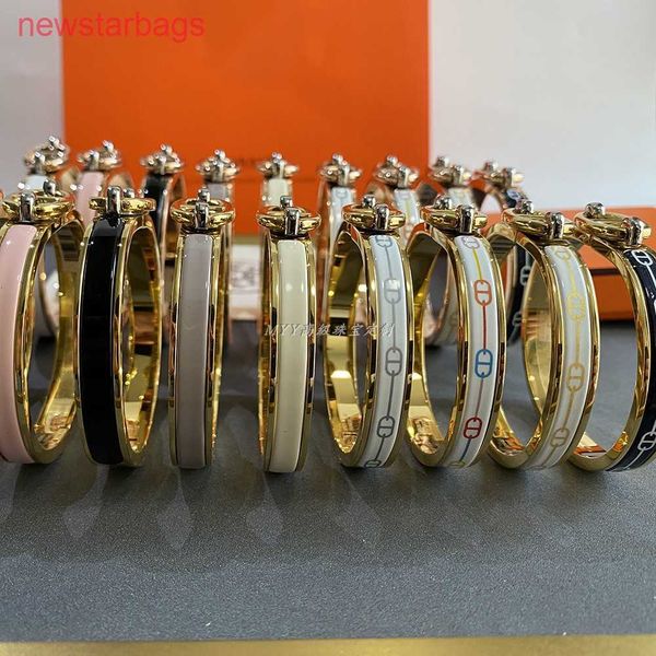 designer herms bracelet for sale letter h pig nose couple men and women enamel color bracelet, Golden;silver
designer herms bracelet for sale letter h pig nose couple men and women enamel color bracelet, Golden;silver