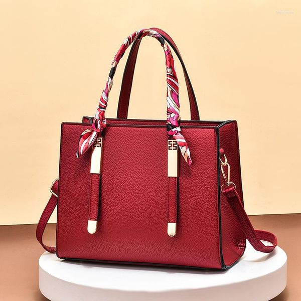 shoulder bags selling women's large-capacity luxury sweet fashion bag all-match messenger
shoulder bags selling women's large-capacity luxury sweet fashion bag all-match messenger