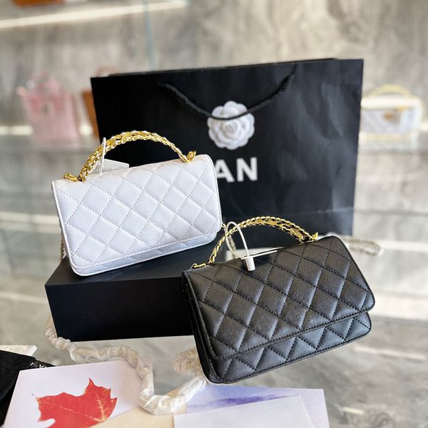 22ss womens vintage mini flap bags hollow metal handle totes genuine leather card holder purse quilted matelasse chain crossbody shoulder de
22ss womens vintage mini flap bags hollow metal handle totes genuine leather card holder purse quilted matelasse chain crossbody shoulder de