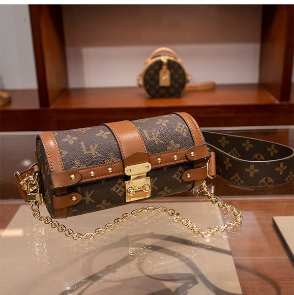 highprecision vintage womens bag shoulder bags new babylon chain cowhide cylinder bag messenger bag tidal pillow bag eather handbags crossbo
highprecision vintage womens bag shoulder bags new babylon chain cowhide cylinder bag messenger bag tidal pillow bag eather handbags crossbo