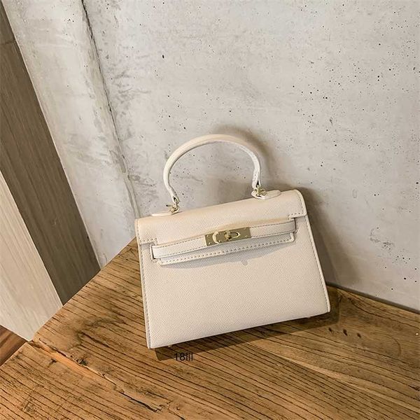 kellies handmade 5a bags advanced texture 2023 spring and summer new westernstyle mini carrie bag fashion oneshoulder crossbody lychee handb
kellies handmade 5a bags advanced texture 2023 spring and summer new westernstyle mini carrie bag fashion oneshoulder crossbody lychee handb