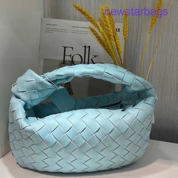 original edition bottegs venets point bags online shop 2023 new woven knotted bag net red ashigo same mini ox horn single shoulder armpit po
original edition bottegs venets point bags online shop 2023 new woven knotted bag net red ashigo same mini ox horn single shoulder armpit po