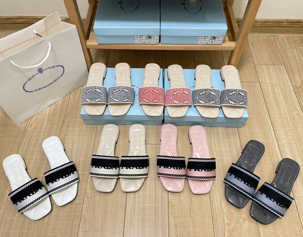designer slippers embroidered fabric summer black pink beige flip-flops casual women's sandals
designer slippers embroidered fabric summer black pink beige flip-flops casual women's sandals