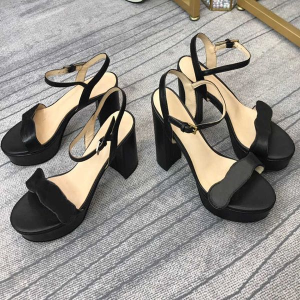 shoes sandals designers platform womens middle high heels sandal leather luxury summer wedding party dress size 35-42 no261
shoes sandals designers platform womens middle high heels sandal leather luxury summer wedding party dress size 35-42 no261