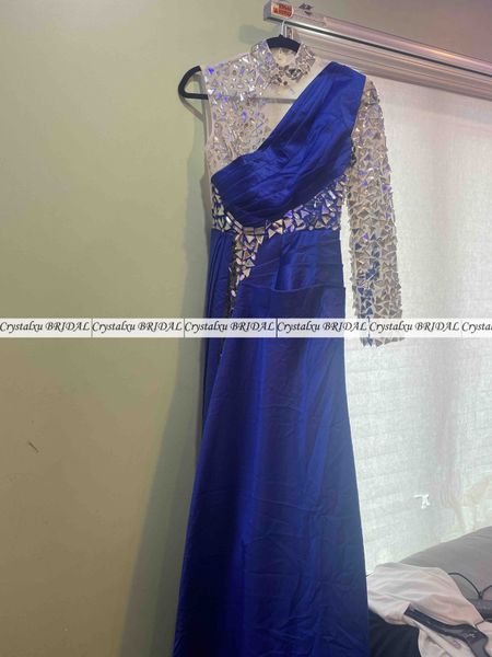2023 arabic evening dresses beaded crystals royal blue high neck illusion prom dress sheath one shoulder split mermaid formal party gowns re, Black;red
2023 arabic evening dresses beaded crystals royal blue high neck illusion prom dress sheath one shoulder split mermaid formal party gowns re, Black;red