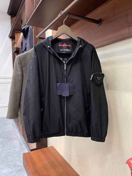 spring and autumn new style mens black jacket fashion triangle pocket patchwork design luxury brand designer casual jacket, Black;brown
spring and autumn new style mens black jacket fashion triangle pocket patchwork design luxury brand designer casual jacket, Black;brown