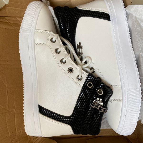 dress shoes men vulcanized shoes markdown high canvas casual autumn winter sneakers metal chain plus size male flats 230308, Black
dress shoes men vulcanized shoes markdown high canvas casual autumn winter sneakers metal chain plus size male flats 230308, Black