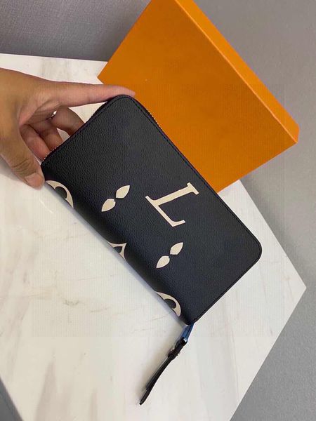 designer luxury wallet classic women fashion purse multilayer card hold passport hold ladies long wallets printing pattern unique and novel, Red;black
designer luxury wallet classic women fashion purse multilayer card hold passport hold ladies long wallets printing pattern unique and novel, Red;black