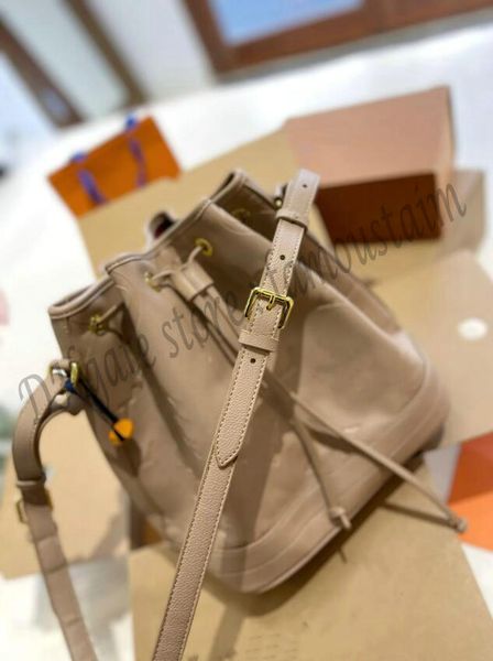 designer neonoe bucket bag canvas ladies handbag totes drawstring purse fashion shoulder bag women embossing cross body tote bages large cap
designer neonoe bucket bag canvas ladies handbag totes drawstring purse fashion shoulder bag women embossing cross body tote bages large cap