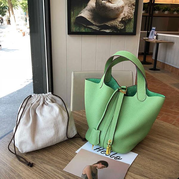 designer original herms new avocado green vegetable basket bag gold buckle leather bucket soft leisure women's pure fashion hand
designer original herms new avocado green vegetable basket bag gold buckle leather bucket soft leisure women's pure fashion hand