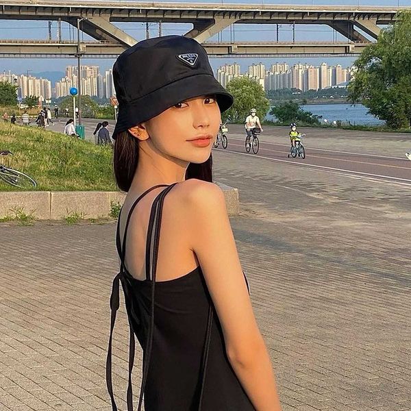fashion pradd cool fisherman hat p family flat version fisherman hat women's spring and summer metal inverted triangular label leisure, Blue;gray
fashion pradd cool fisherman hat p family flat version fisherman hat women's spring and summer metal inverted triangular label leisure, Blue;gray