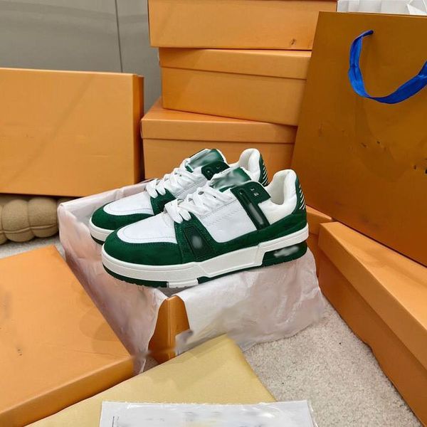 men's and women's trainers, sneakers, running shoes, designer trainers, sneakers, jeans, lettered shoes, embossed white signature, Black
men's and women's trainers, sneakers, running shoes, designer trainers, sneakers, jeans, lettered shoes, embossed white signature, Black
