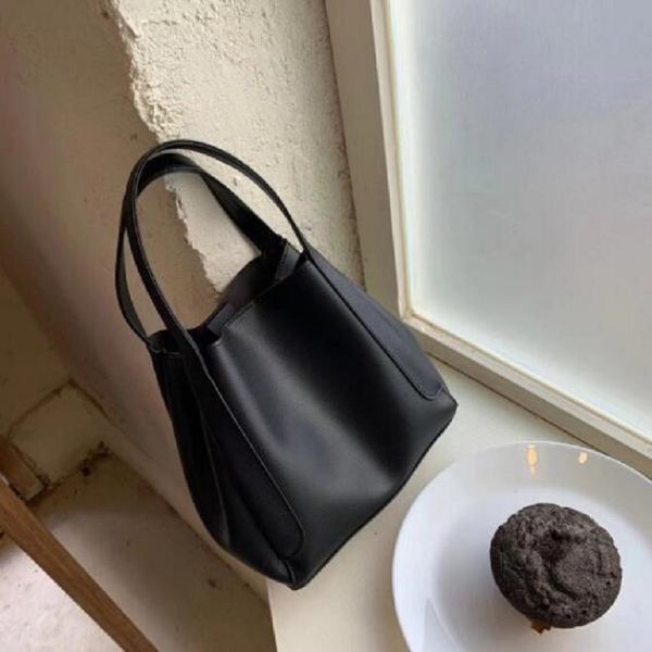 2023 classic handbag leather design shoulder crossbody package luxury brand designer bags shopping tote m58913 zsxfvxhbxbxfhbdsdf
2023 classic handbag leather design shoulder crossbody package luxury brand designer bags shopping tote m58913 zsxfvxhbxbxfhbdsdf