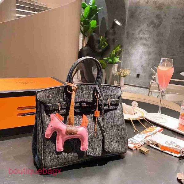 designer h ermess brikiss bags online shop bag woman 2023 new h family bag hand temperament women's celebrity limelight layer cowhide l
designer h ermess brikiss bags online shop bag woman 2023 new h family bag hand temperament women's celebrity limelight layer cowhide l
