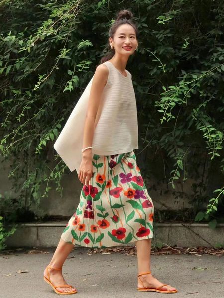 skirt 2023 miyake pleated fold vintage high skirt korean fashion clothing strecth slim fit summer suit clothes 230308, Black
skirt 2023 miyake pleated fold vintage high skirt korean fashion clothing strecth slim fit summer suit clothes 230308, Black
