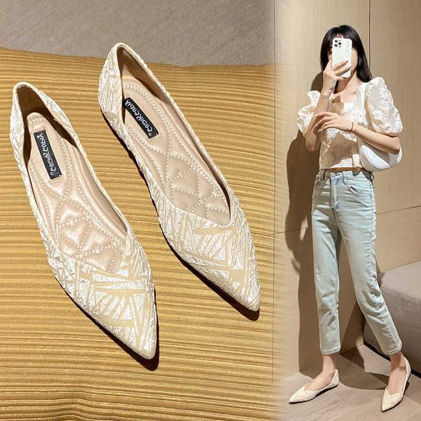 dress shoes 3443 plus size pointed toe pleated cloth ballet flats women shallow mouth soft botton slip on loafers printing women moccasins, Black
dress shoes 3443 plus size pointed toe pleated cloth ballet flats women shallow mouth soft botton slip on loafers printing women moccasins, Black
