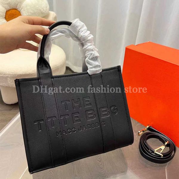 designer tote bag the tote bags luxurys women handbags capacity stamped letters banquet wallet fashion leisure gift material leather
designer tote bag the tote bags luxurys women handbags capacity stamped letters banquet wallet fashion leisure gift material leather