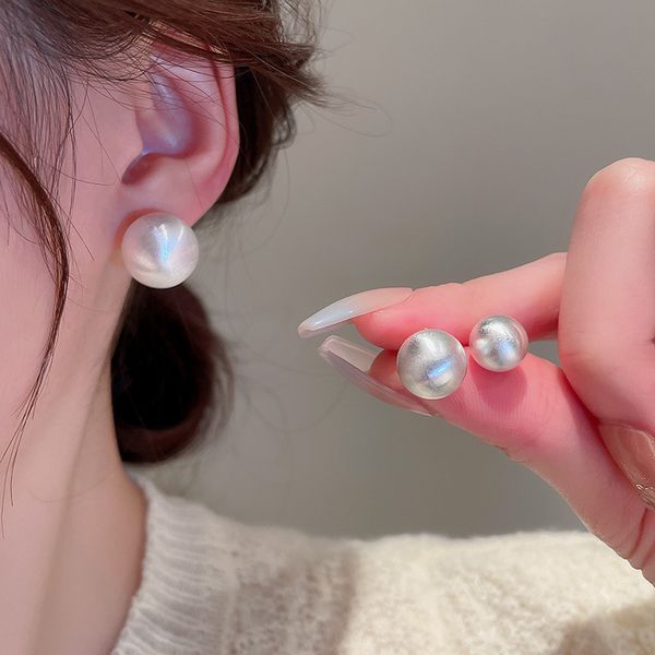 new trendy imitation pearl charm korean style stud earrings for women silver plated hypoallergenic earrings jewelry wholesale, Golden
new trendy imitation pearl charm korean style stud earrings for women silver plated hypoallergenic earrings jewelry wholesale, Golden
