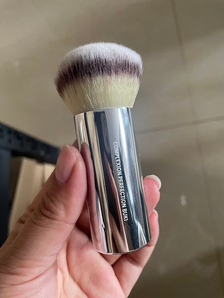 face complexion perfection buki brush skin liquid foundation powder kabuki airbrushed tool portable flawless finish facial blending single m
face complexion perfection buki brush skin liquid foundation powder kabuki airbrushed tool portable flawless finish facial blending single m