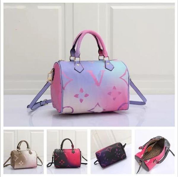 boston pillow bag classic brand designer bag shoulder messenger bag leather rainbow dyeing crossbody bag clutch handbag tote bag
boston pillow bag classic brand designer bag shoulder messenger bag leather rainbow dyeing crossbody bag clutch handbag tote bag