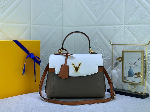 designer women's tote l home latch and key bag foil simple lines shoulder crossbody bag stylish french romantic flap leather pocket lux 
designer women's tote l home latch and key bag foil simple lines shoulder crossbody bag stylish french romantic flap leather pocket lux