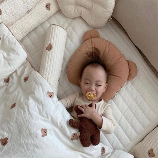pillows baby boys girls cushion korean style catton bear pillow inner infant head protector born room decoration 230309
pillows baby boys girls cushion korean style catton bear pillow inner infant head protector born room decoration 230309