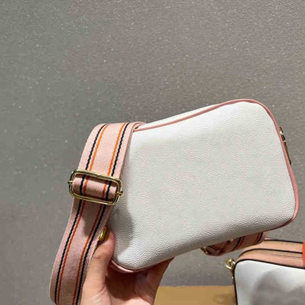 camera bag women messenger classic atmospheric fashion rainbow wide shoulder belt design cross body 220805
camera bag women messenger classic atmospheric fashion rainbow wide shoulder belt design cross body 220805