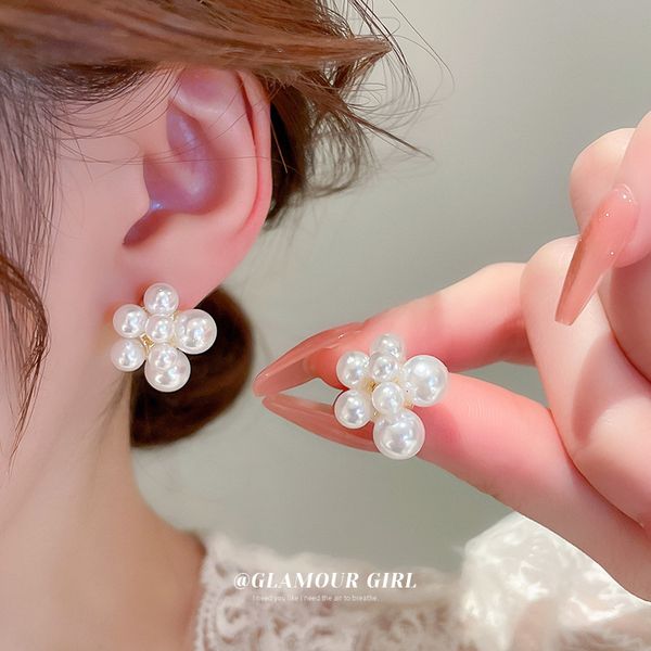 elegant romantic unique fireworks pearl stud earrings for woman korean fashion jewelry party girl's lady temperament accessories, Golden
elegant romantic unique fireworks pearl stud earrings for woman korean fashion jewelry party girl's lady temperament accessories, Golden