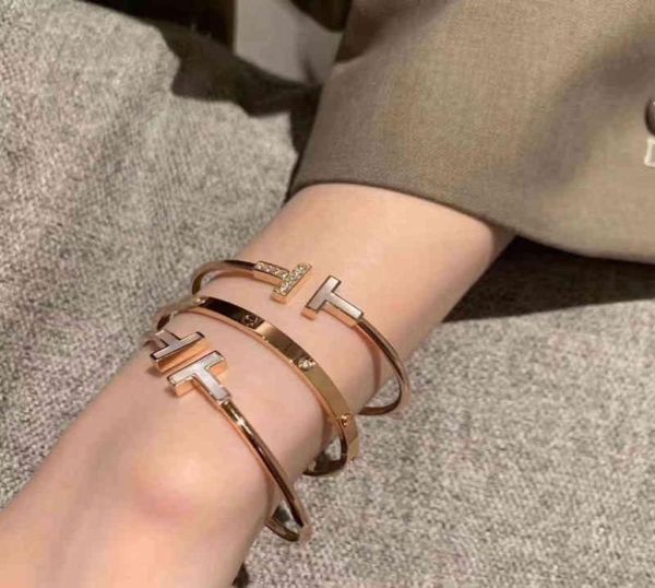 other bracelets seiko sterling silver double t open female diamond fritillaria 18k rose gold temperament versatile fashion7532961, Golden;silver
other bracelets seiko sterling silver double t open female diamond fritillaria 18k rose gold temperament versatile fashion7532961, Golden;silver