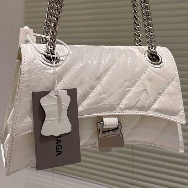 designer luxury for womens bags handbag b-shaped paris single shoulder messenger fashion balencigas shoulder oblique span wallet versatile t
designer luxury for womens bags handbag b-shaped paris single shoulder messenger fashion balencigas shoulder oblique span wallet versatile t