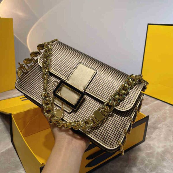 shoulder bags pin chains crossbody letter axillary plain women leather thread hasp hardware fashion lady wallet lining 220721
shoulder bags pin chains crossbody letter axillary plain women leather thread hasp hardware fashion lady wallet lining 220721