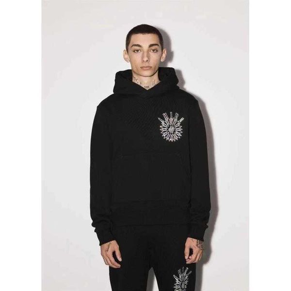 hoody am1r1 hoodie cotton white diamond letter embroidered black damaged loose sweater trend fashion designer brand niche ins celebrity casu
hoody am1r1 hoodie cotton white diamond letter embroidered black damaged loose sweater trend fashion designer brand niche ins celebrity casu