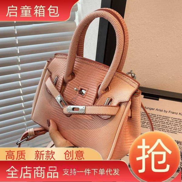 designer h ermess brikiss bags online shop popular niche design small bag female summer 2023 new fashion messenger texture hand
designer h ermess brikiss bags online shop popular niche design small bag female summer 2023 new fashion messenger texture hand