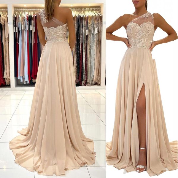 2023 simple arabic bridesmaid dresses for weddings long champagne one shoulder illusion lace appliques chiffon side split party sweep train, White;pink
2023 simple arabic bridesmaid dresses for weddings long champagne one shoulder illusion lace appliques chiffon side split party sweep train, White;pink