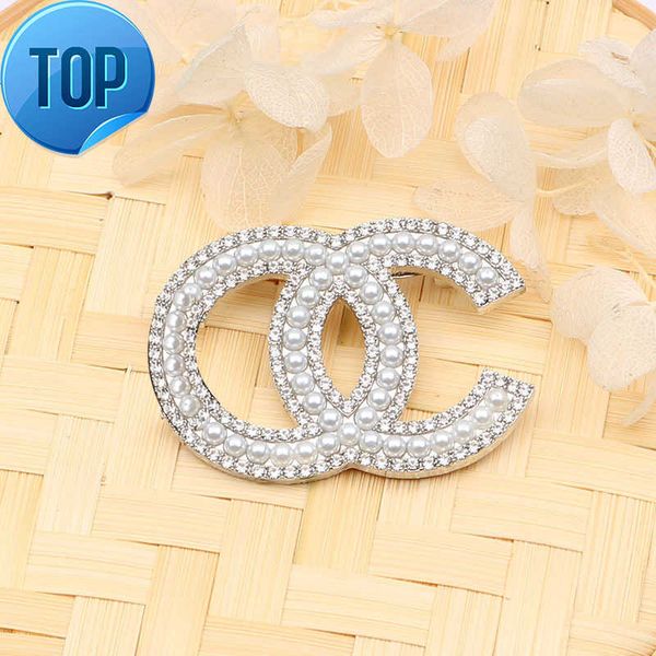 wholesale luxury brand designer letter pins brooches women 100style crystal pearl rhinestone cape buckle brooch suit pin wedding party, Gray
wholesale luxury brand designer letter pins brooches women 100style crystal pearl rhinestone cape buckle brooch suit pin wedding party, Gray